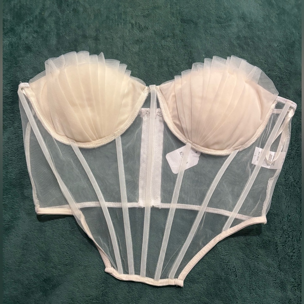 Elegant Cream Corset Bustier NWT Size L